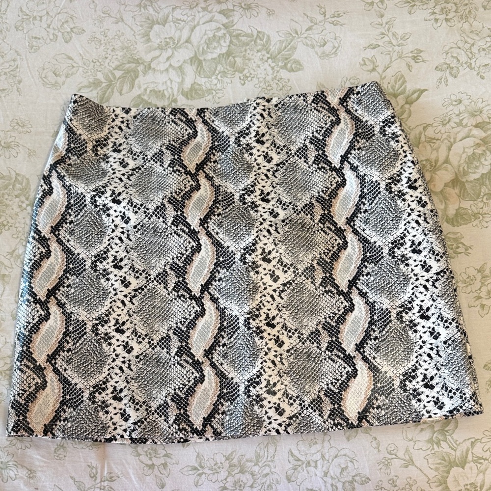 Snake Print Mini Skirt in Black & White